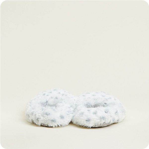 FW-SLI-4-Snowy-Slippers-09-Crop_4475d601-10a2-469d-abf7-4d44dcbd9d13