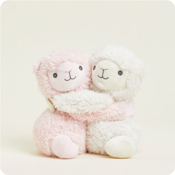 HUGS-LLA-1-Llama-Hugs-00-Crop