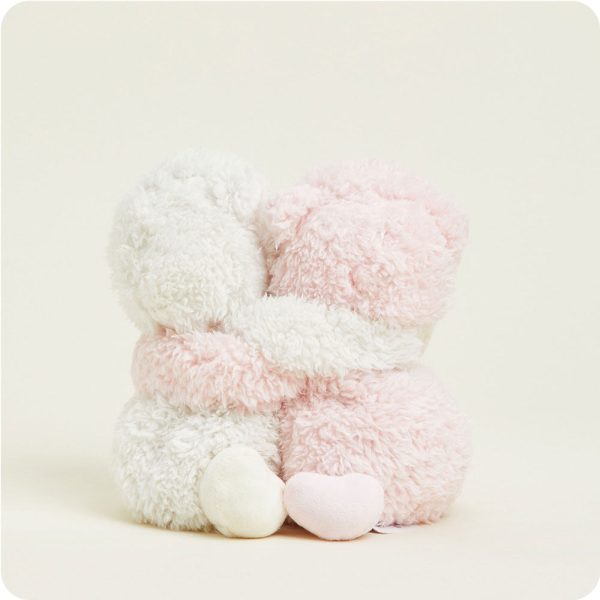HUGS-LLA-1-Llama-Hugs-03-Crop
